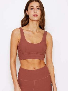 CREAM YOGA VENESA RIBBED BUSTIER SPORTS BRA ROSE TAUPE Size Large